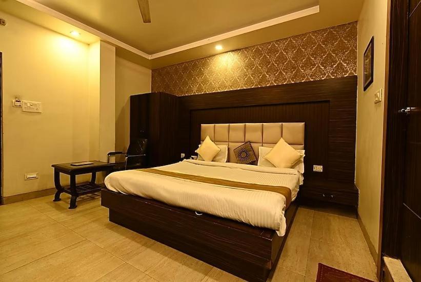 Hotel I.P. Palace Lucknow Exterior photo